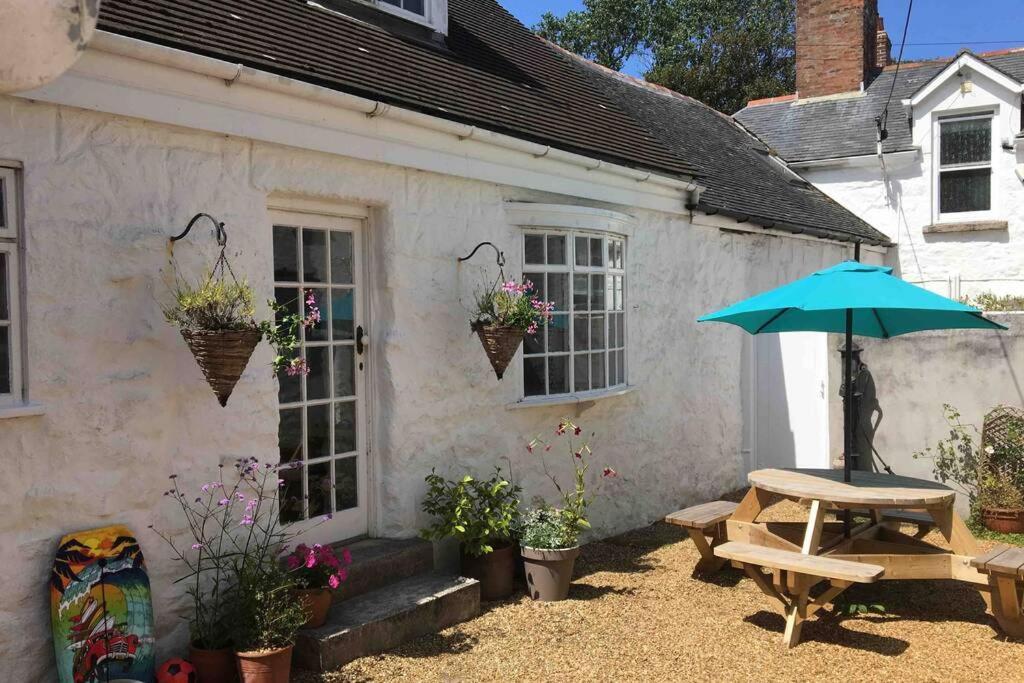 Bodriggy Barn Holiday Cottage Near St Ives Hayle Exterior photo